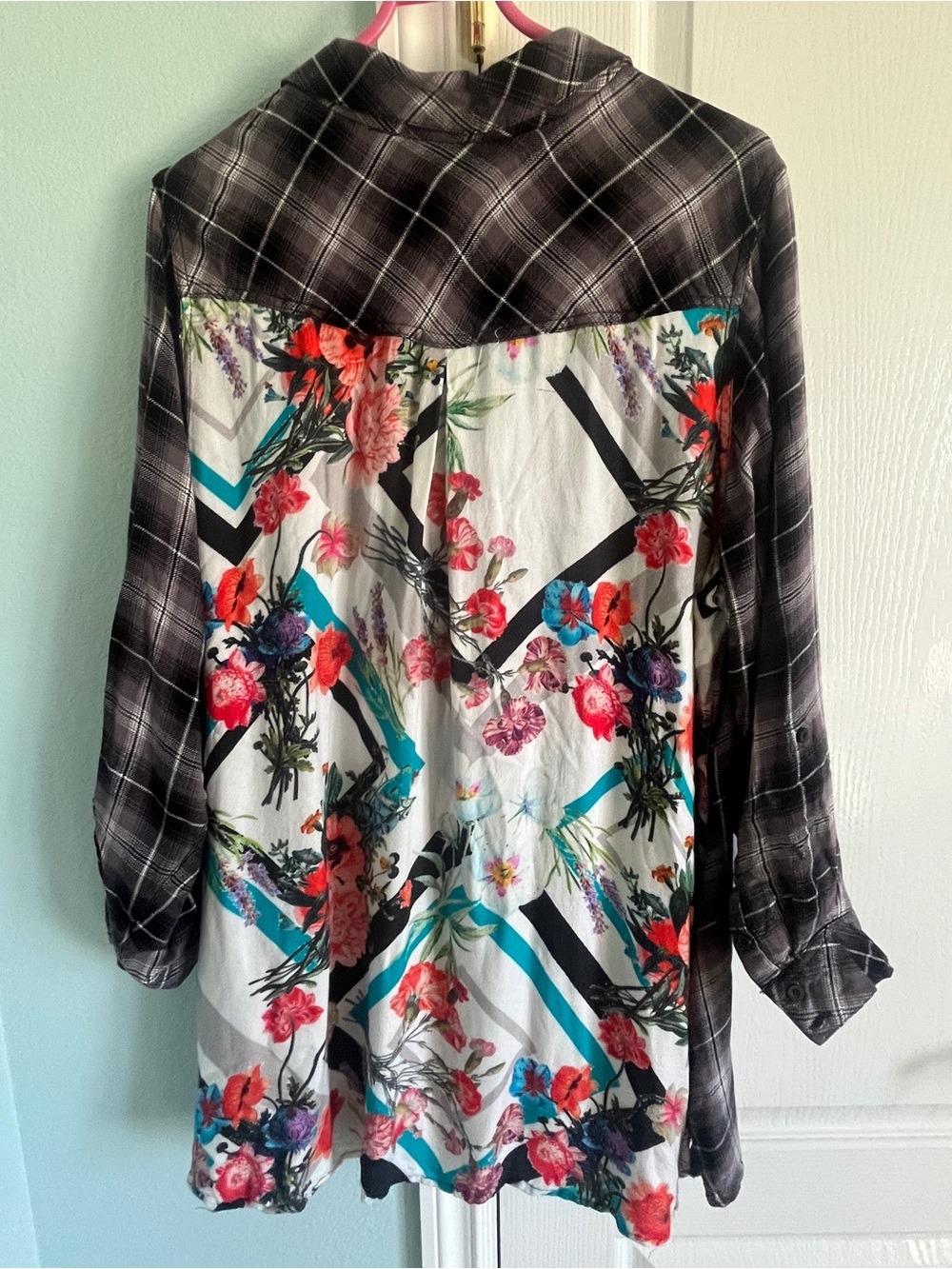 Tolani Collection flannel - Picture 2 of 6